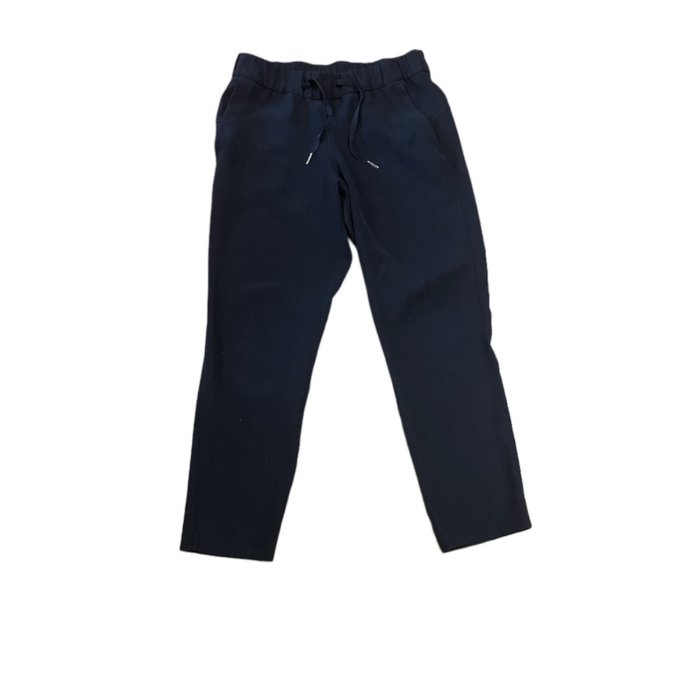 Lululemon exercise pants size 6